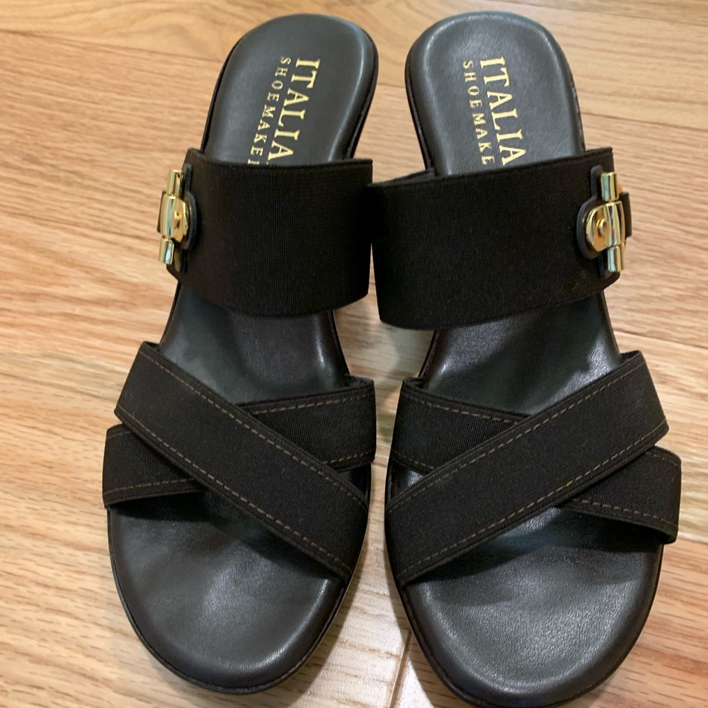 Ladies brown wedge slide on sandals. Size 9